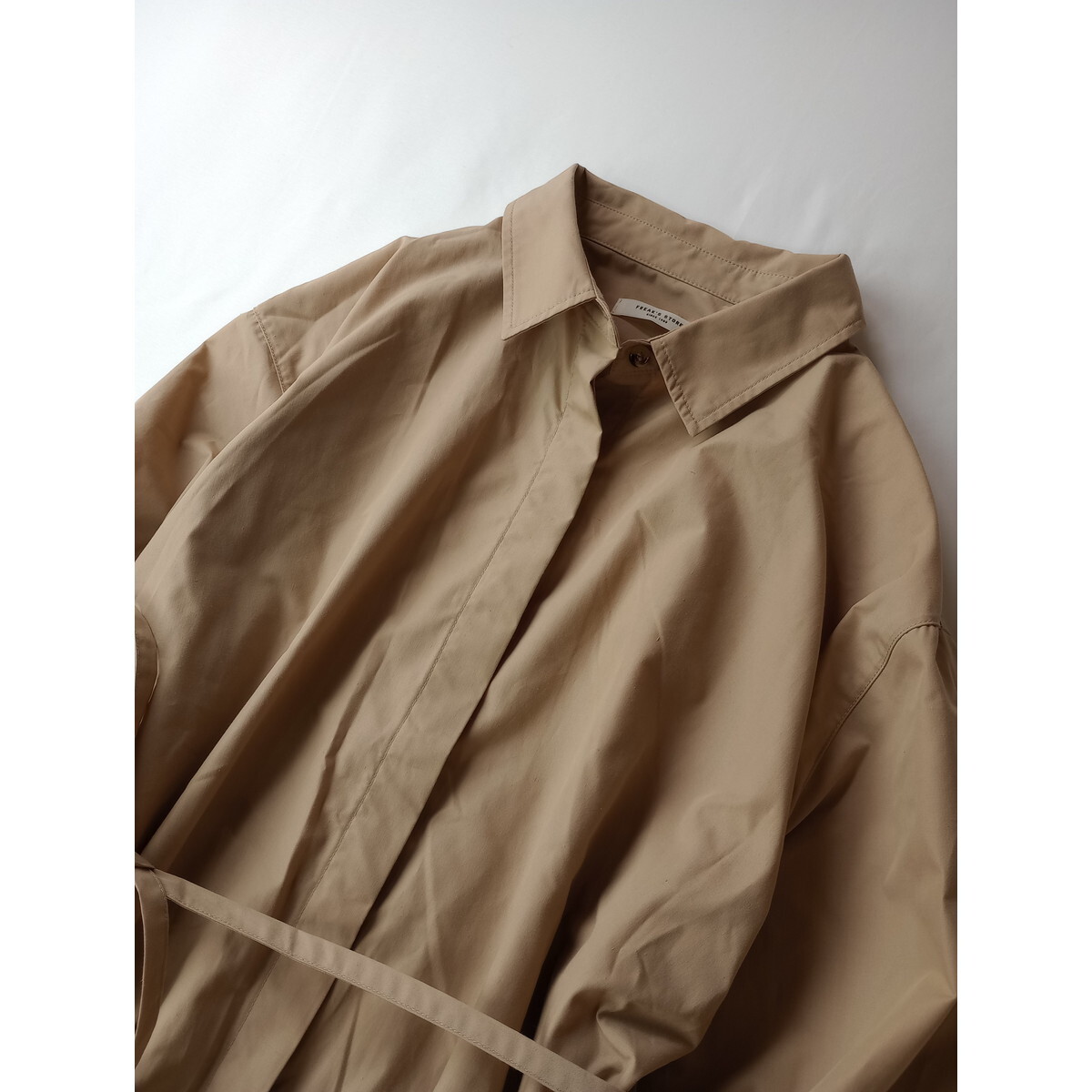 FREAK'S STORE フリークスストア ボリューム感が頼りになる 比翼 FREAK'S STORE フリークスストア ボリューム感が頼りになる 比翼