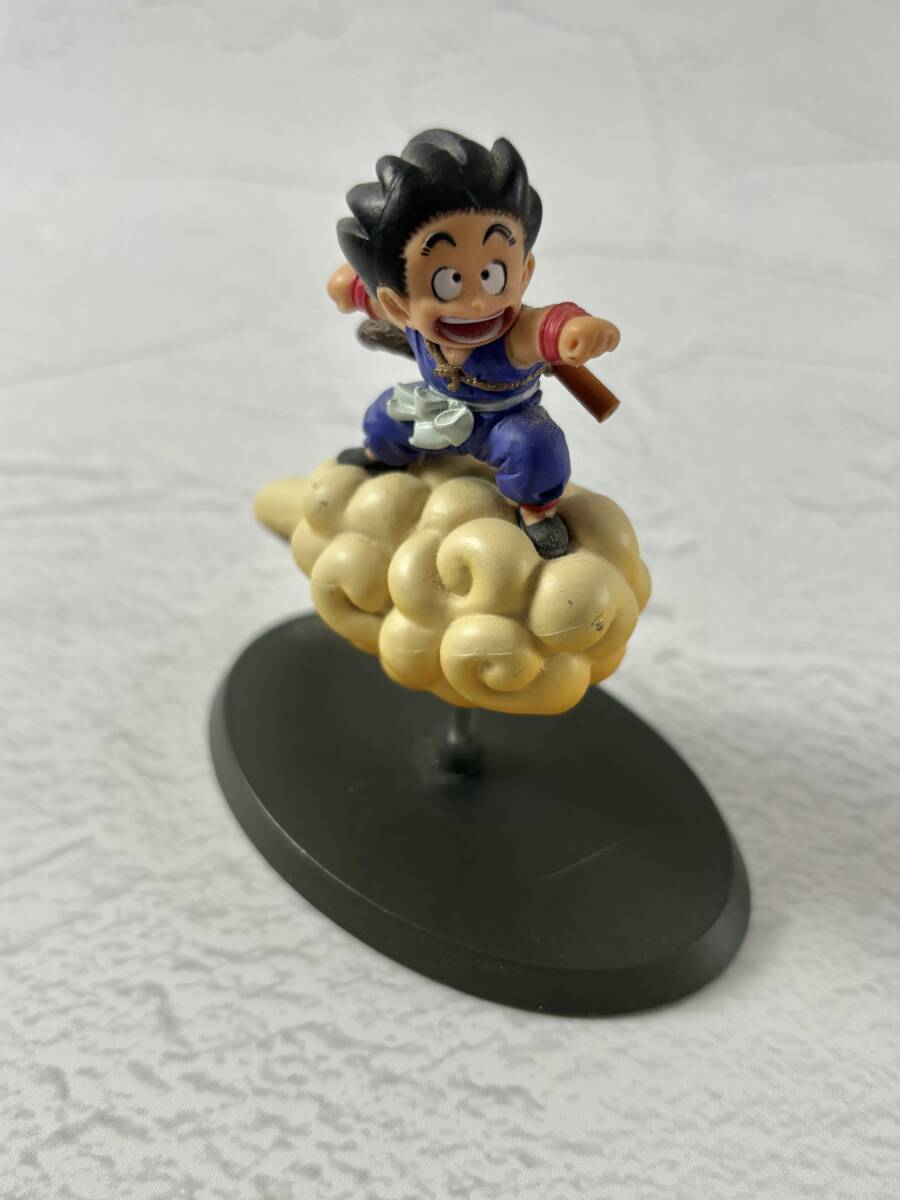 ドラゴンボールフィギュア 孫悟空 アシェット 筋斗雲 欧州限定 正規品 レア! ドラゴンボール 筋斗雲 現在 ドラゴンボールフィギュア 孫悟空