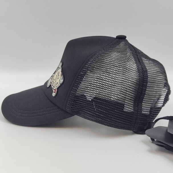 MONCLER キャップ ロゴ大きめ メッシュ素材 カッコいいデザイン MONCLER キャップ ロゴ大きめ メッシュ素材 カッコいいデザイン