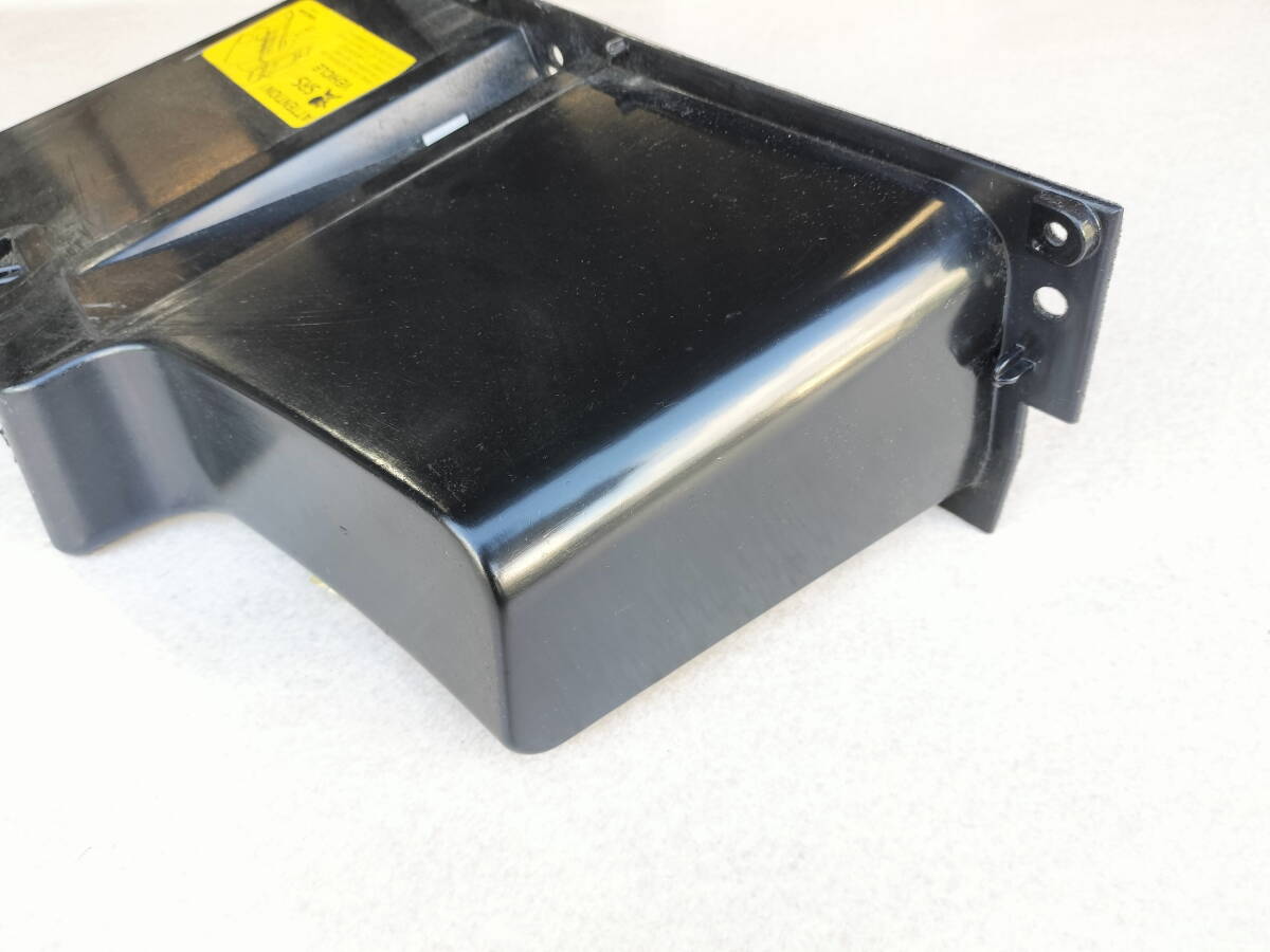 ボルボ V70(初代8B) 2000年式取り外し　グローブボックス　インナーケース　グローブＢＯＸ　品番9150765