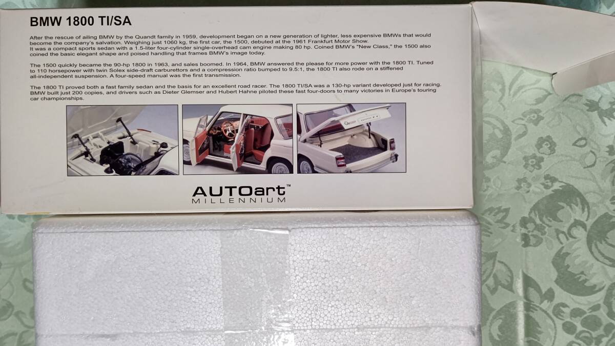 823-5 AUTOart オートアート 70623 BMW 1800 TI/SA NEUE KLASSE 823-5 AUTOart オートアート 70623 BMW 1800 TI/SA NEUE KLASSE