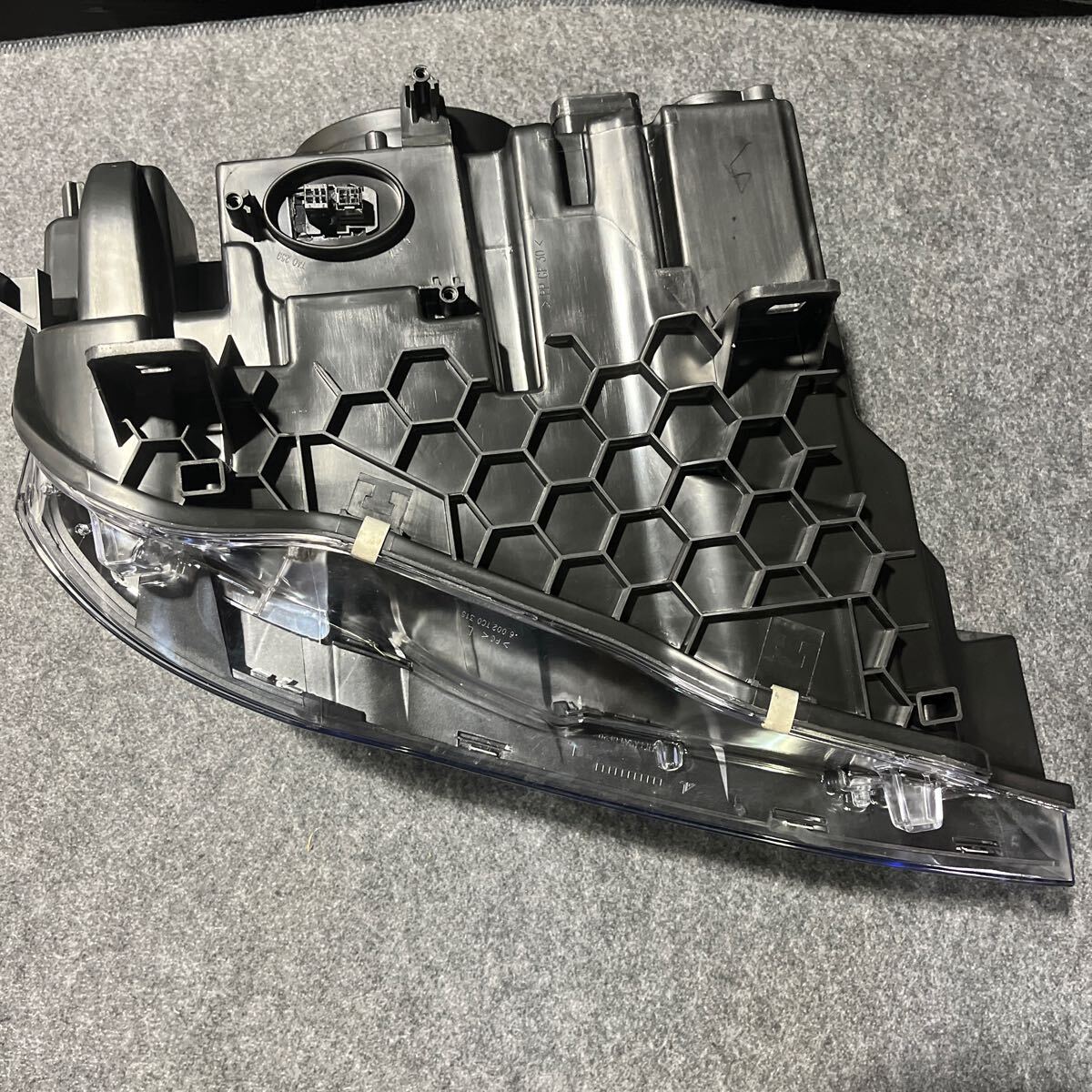 BMW X3 F25 X4 F26 (2014-2017) ヘッドライト左側新品未使用品 BMW X3 F25 X4 F26 (2014-2017) ヘッドライト左側新品未使用品