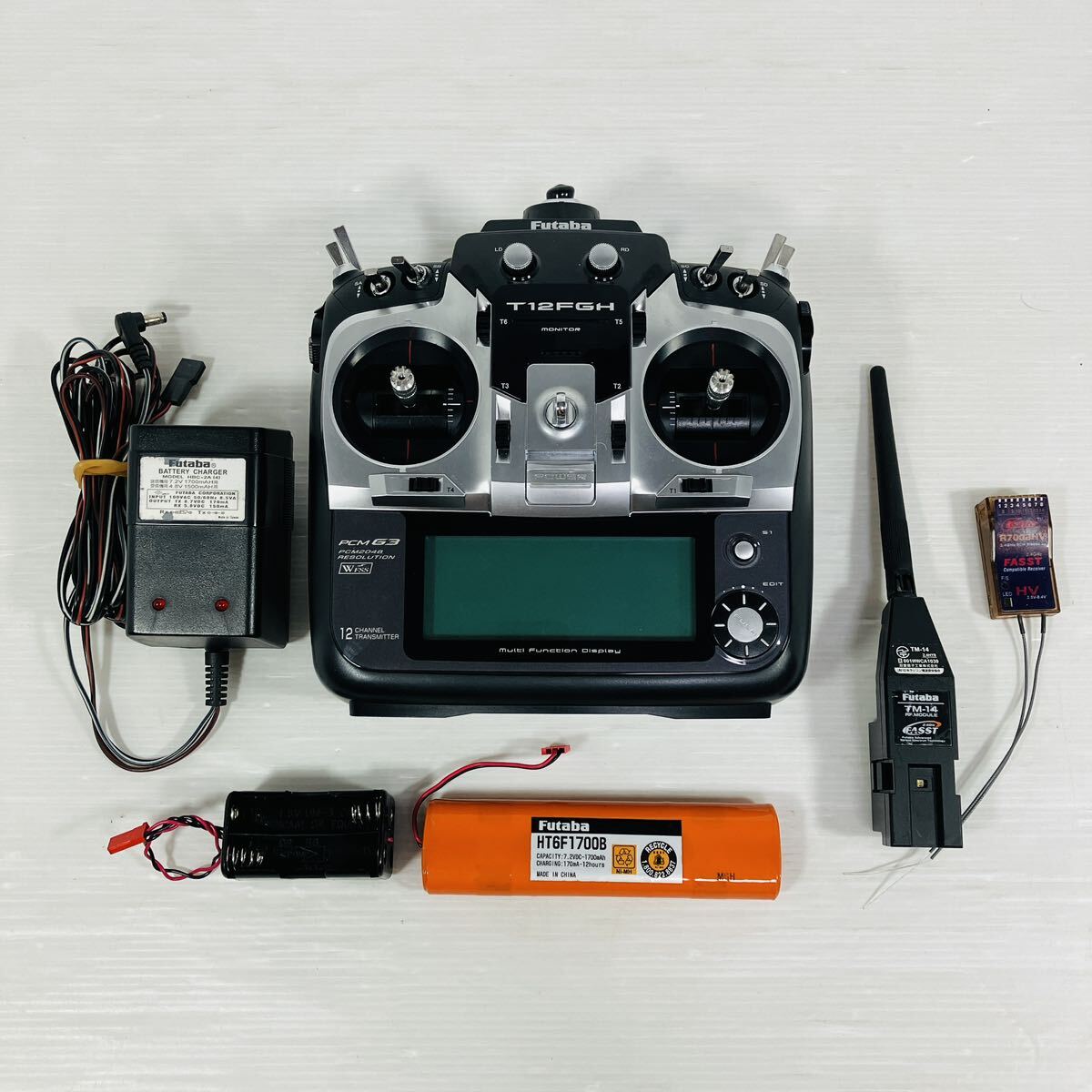 Yahoo!オークション - Futaba フタバ T12FGH プロポ 送信機 12 Yahoo!オークション - Futaba フタバ T12FGH プロポ 送信機 12