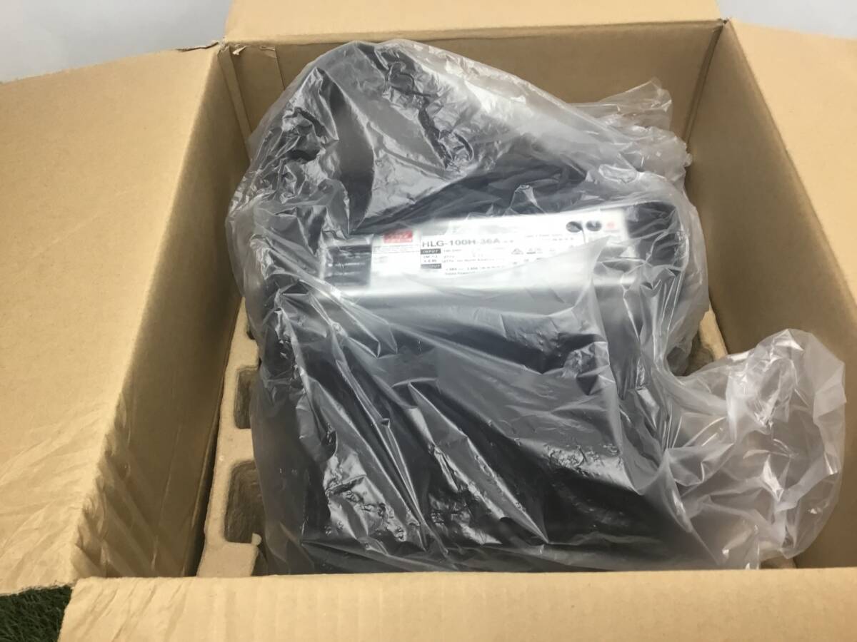 送料無料◆2024新品 Yahoo!オークション ST-F100W 投光器 【未使用品】LED - 蛍光灯