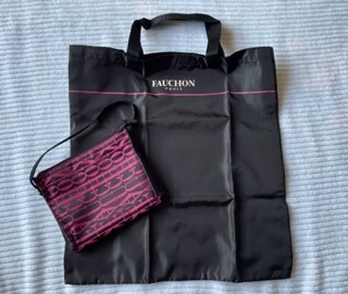 未使用★フォション★エコバッグ★黒★収納ポーチ付き★A4入ります★トートバッグ_画像1