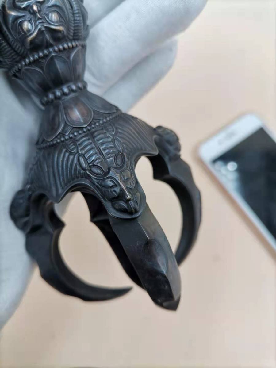 密教法具 寺院用仏具」鬼面型 五鈷杵 青銅製磨き仕上げ 23cm 密教法具 寺院用仏具」鬼面型 五鈷杵 青銅製磨き仕上げ 23cm
