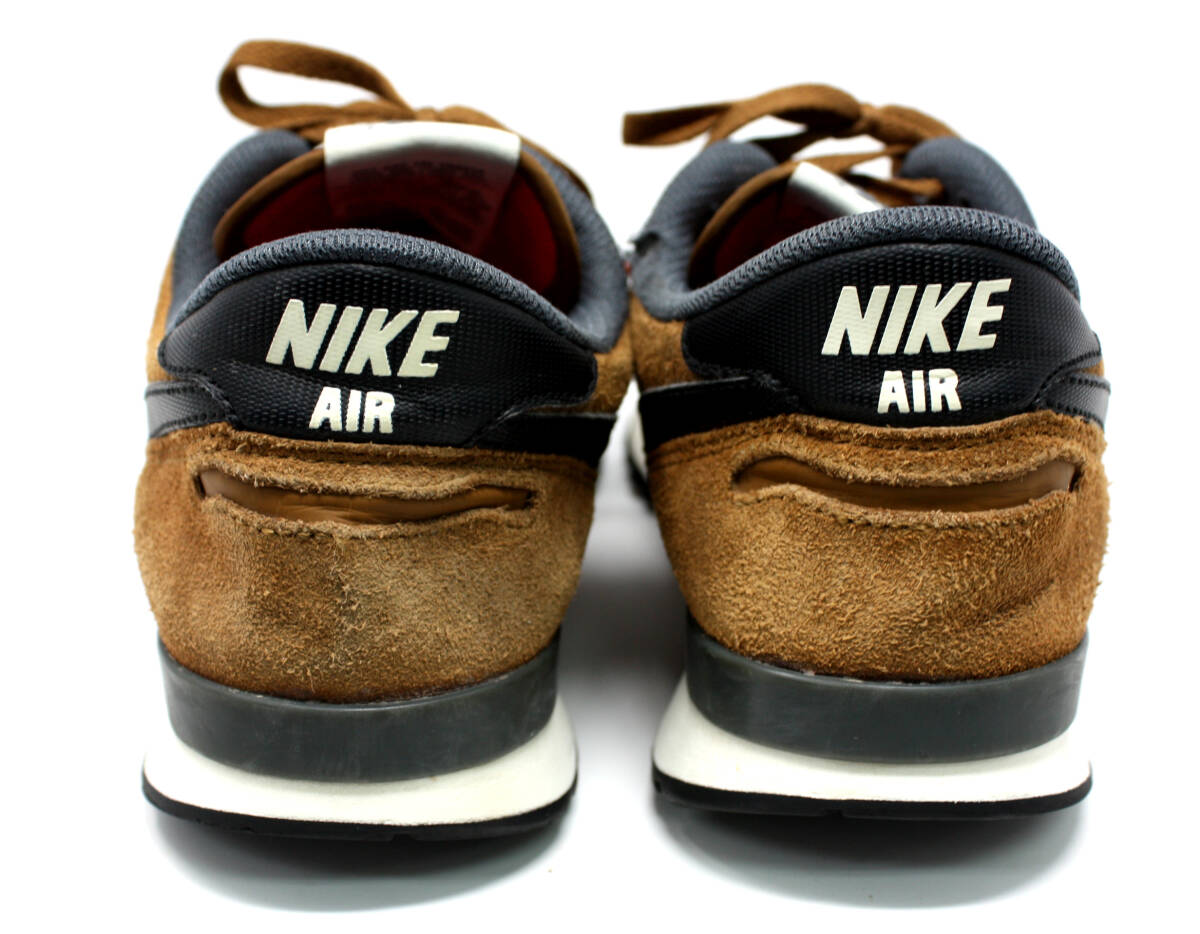 Nike air vortex suede sale