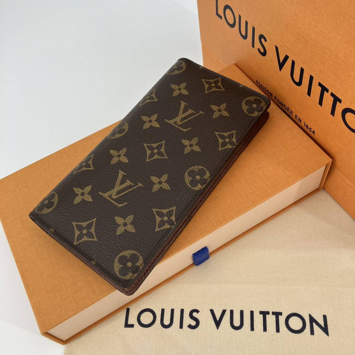 LOUIS VUITTON ルイヴィトン モノグラム ポルトフォイユ プラザ M66540 長財布 ロングウォレット 二つ折り財布 札入れ 小銭入れあり　