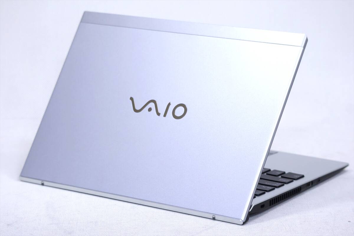 Yahoo!オークション - 【即配】美品 2022年発売 希少カラー