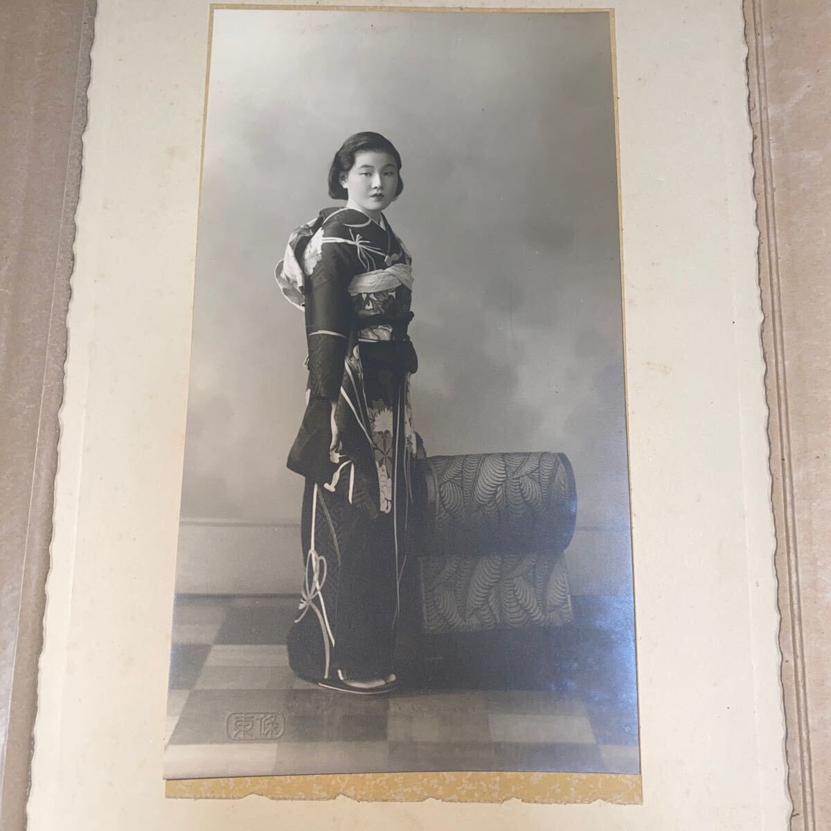 古写真 古い写真 写真 集合写真 家族写真 記念写真 大判 年代物 時代物 80サイズ発送 No.19_画像2