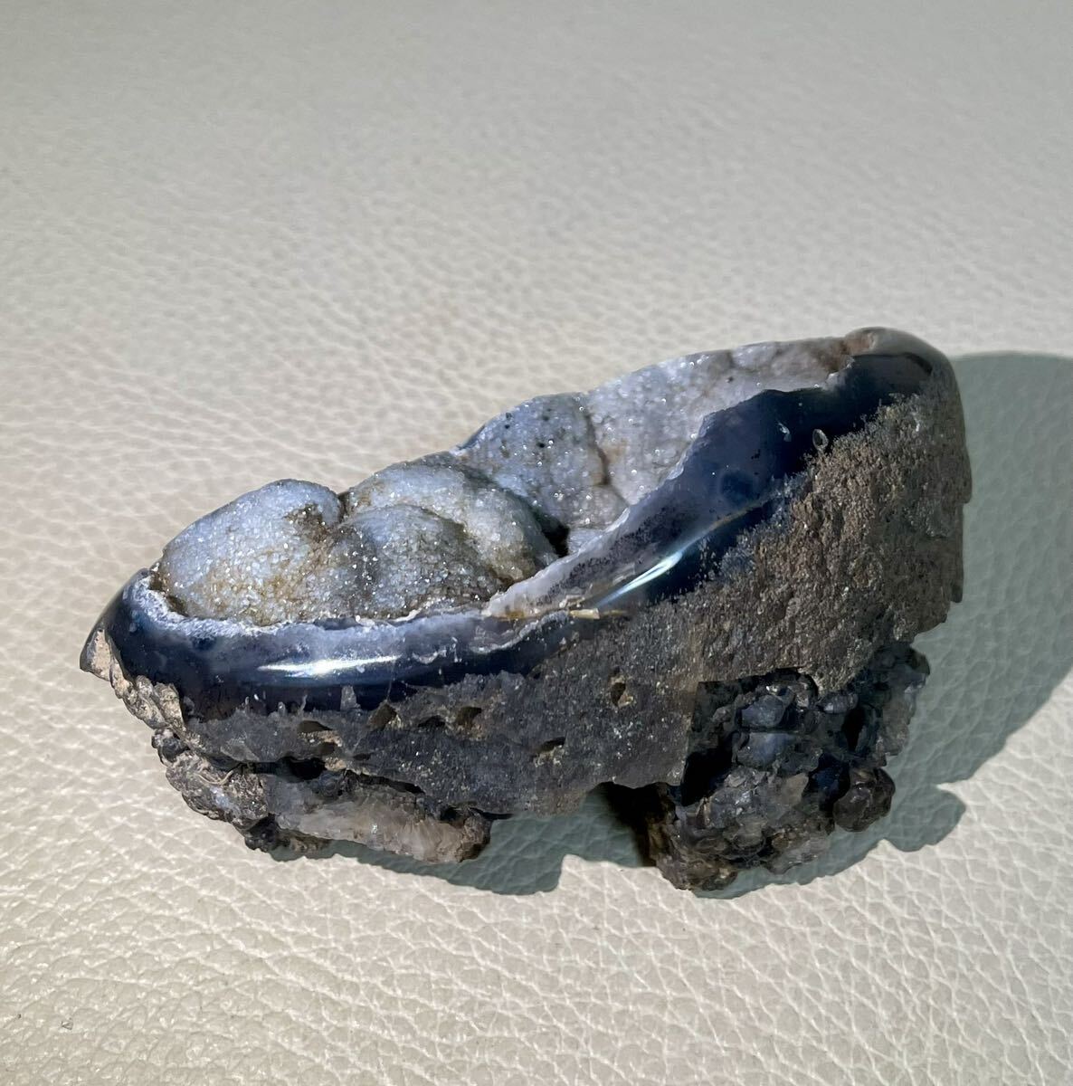 トレジャーアゲート 瑪瑙ジオード パワーストーン 魚卵模様 金運UP ラッキー 風水晶 魔除 お守 クリスタル 水晶 キラキラ 置物インテリア_画像3