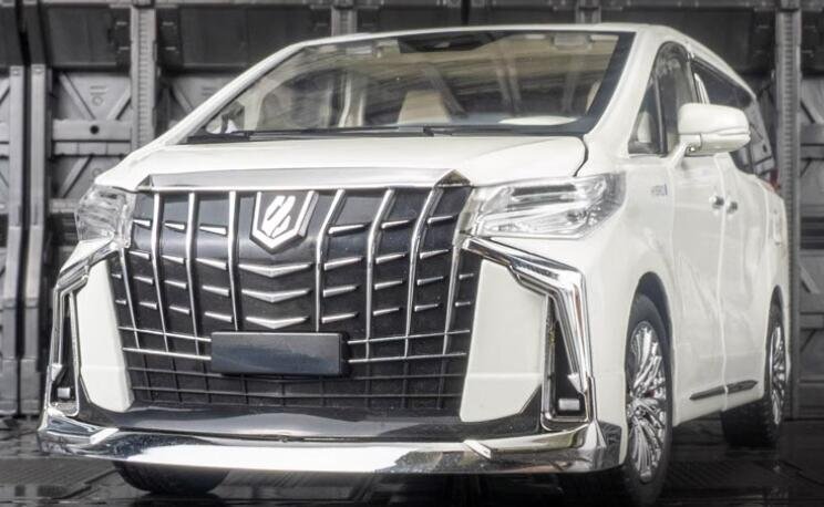 ▲1/18　トヨタ　アルファード Toyota Alphard w 音+光