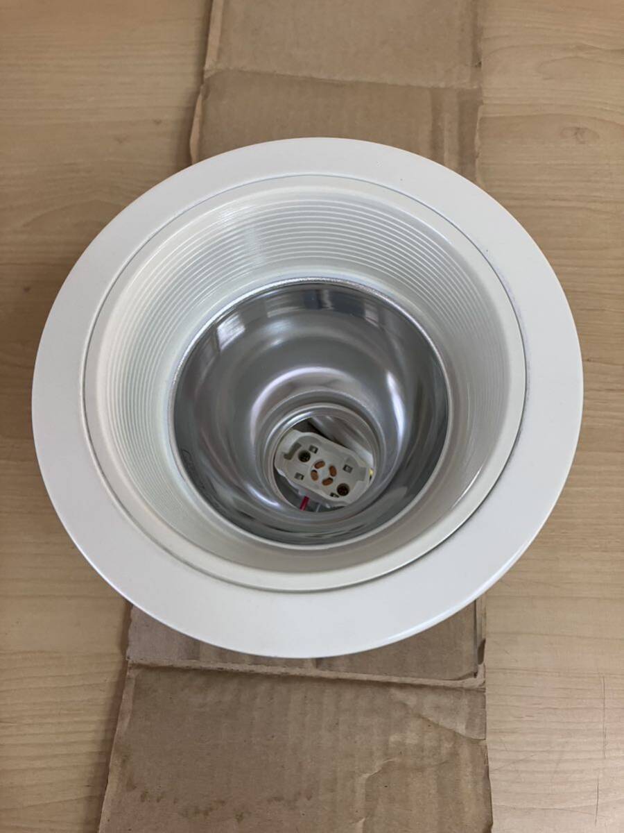 東芝蛍光灯埋込ダウンライト FLD 1862NR(W)-EL ユーライン2 東芝蛍光灯埋込ダウンライト FLD 1862NR(W)-EL ユーライン2