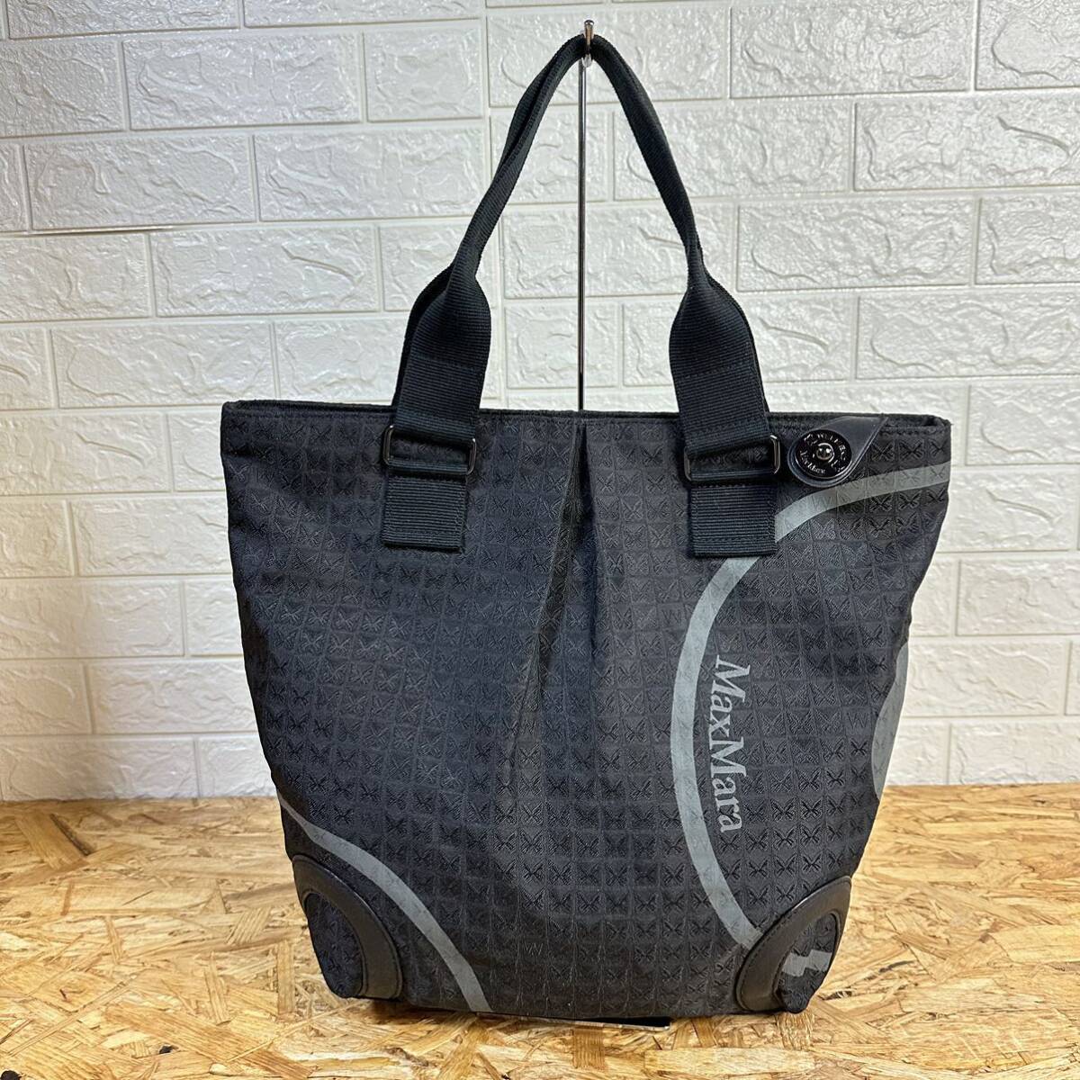 美品】MAX MARA マックスマーラ ナイロン 大容量 トートバッグ 美品】MAX MARA マックスマーラ ナイロン 大容量 トートバッグ