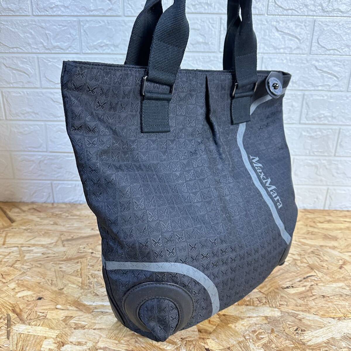 美品】MAX MARA マックスマーラ ナイロン 大容量 トートバッグ 美品】MAX MARA マックスマーラ ナイロン 大容量 トートバッグ