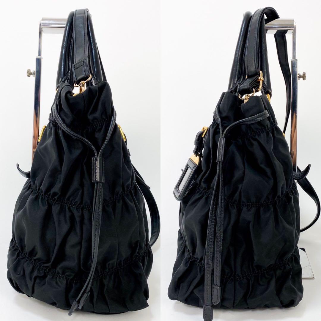 極美品 PRADA トートバッグ 2way ギャザー シャーリング 黒 極美品 PRADA トートバッグ 2way ギャザー シャーリング 黒
