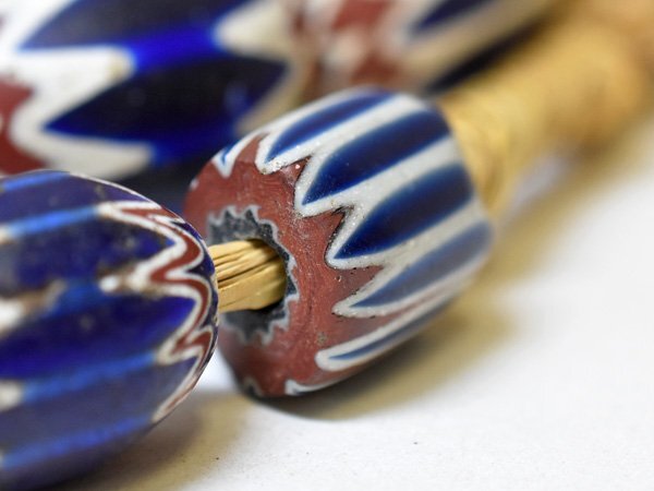 *. тяпка . tonbodama * выгода сломан! ANTIQUEvene Cheer 6 слой sheb long средний крупный Mix бисер один полосный античный бисер .. шар [ бесплатная доставка ][CB24008]