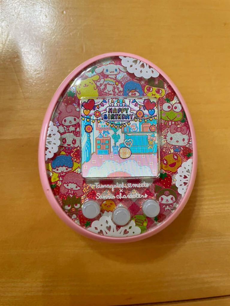 たまごっちみーつサンリオ　ピンク　BANDAI バンダイ たまごっちみーつ サンリオキャラクターズみーつver. | サンリオ
