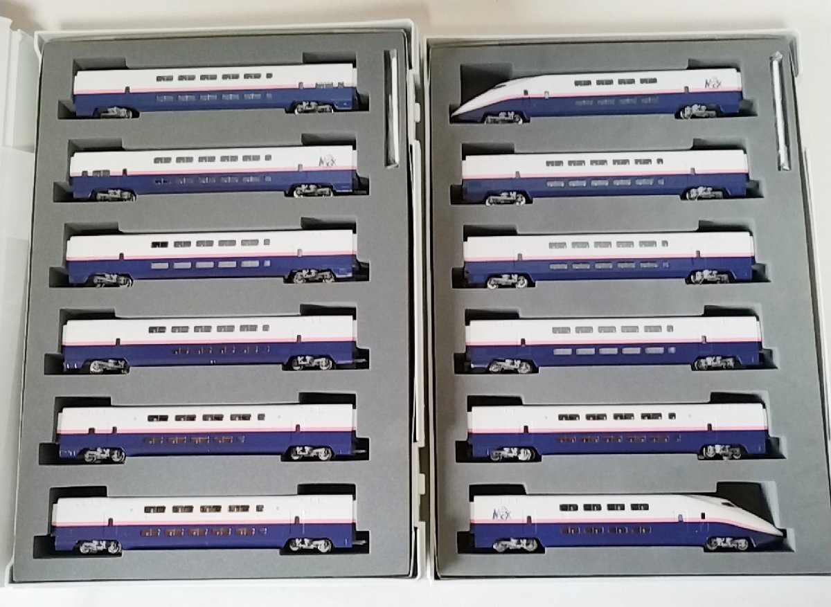 新品鉄道模型 HOゲージ 1/80 JR東日本E261系サフィール踊り子 新品鉄道模型 HOゲージ 1/80 JR東日本E261系サフィール踊り子