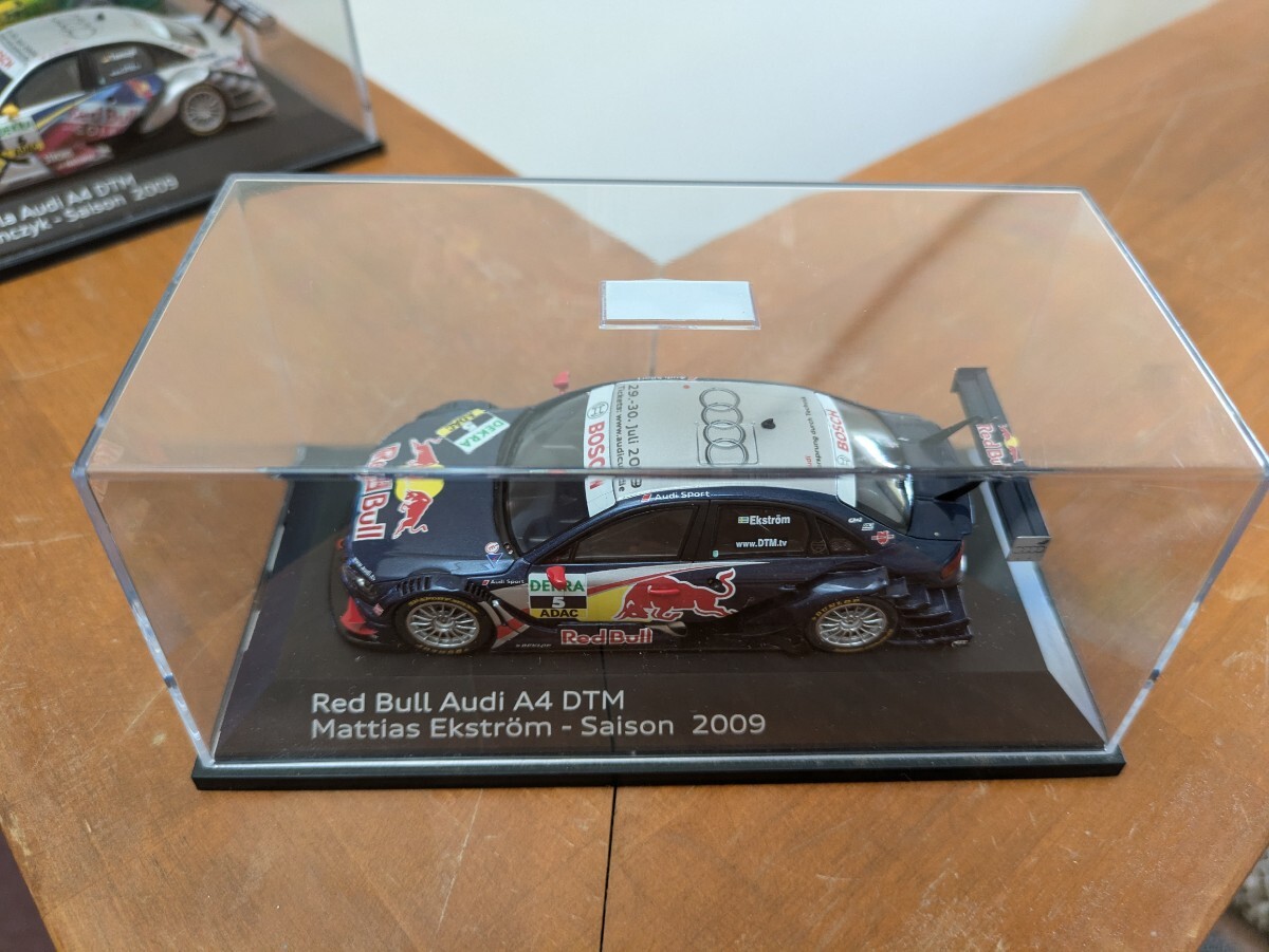 話題の行列 ☆1/43 ミニチャンプス ☆ 4台セット! ディーラー別注品! アウディ レーシングカー