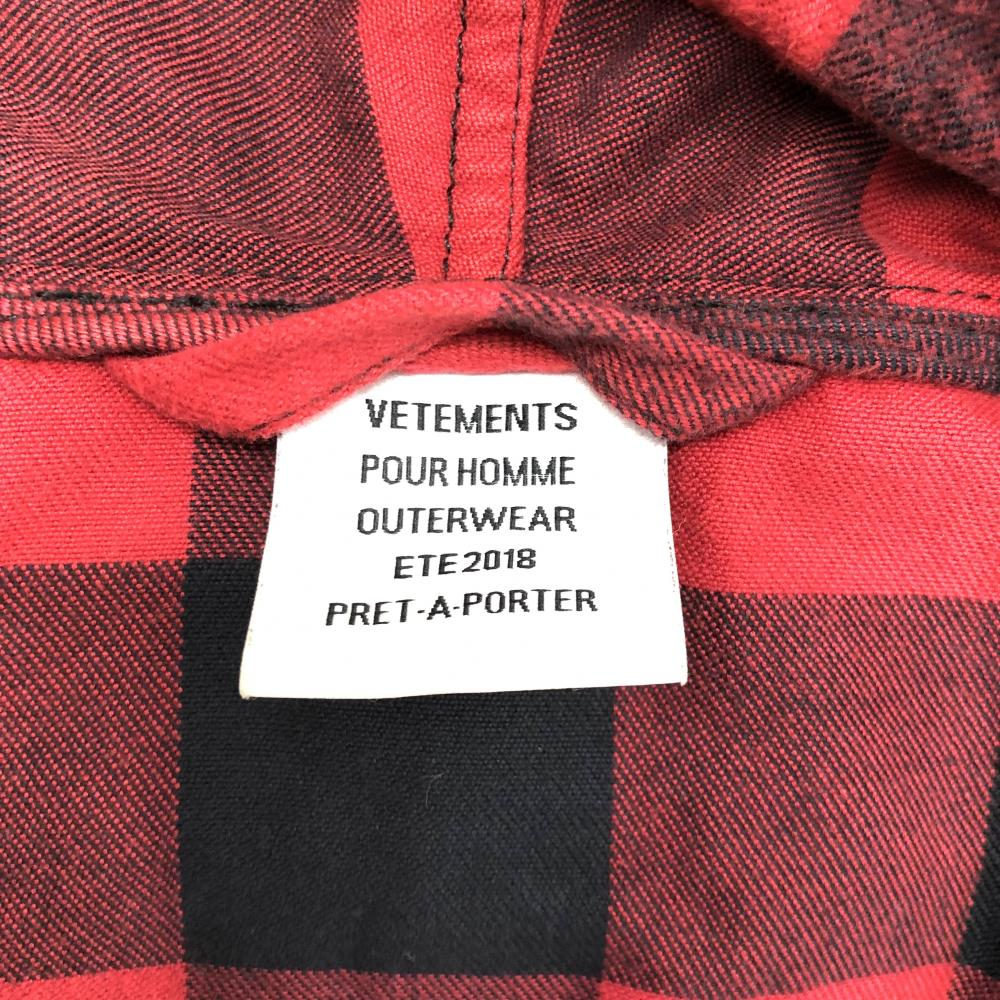 [ б/у ]VETMENTS 18ss Light Flannel robe cort размер L MSS18JA61 красный черный vetomon[240017644848]