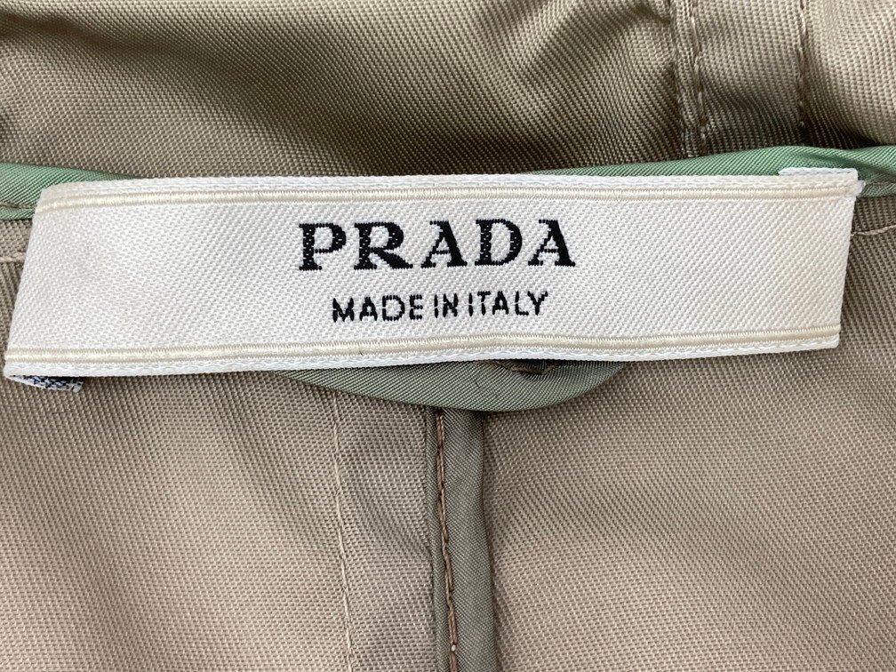 PRADA プラダ ナイロンジャケット ベージュ RN.98339/C.34767 PRADA プラダ ナイロンジャケット ベージュ RN.98339/C.34767