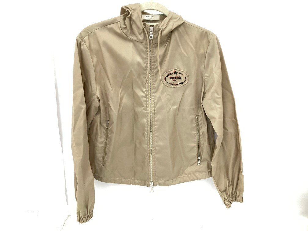 PRADA プラダ ナイロンジャケット ベージュ RN.98339/C.34767 PRADA プラダ ナイロンジャケット ベージュ RN.98339/C.34767