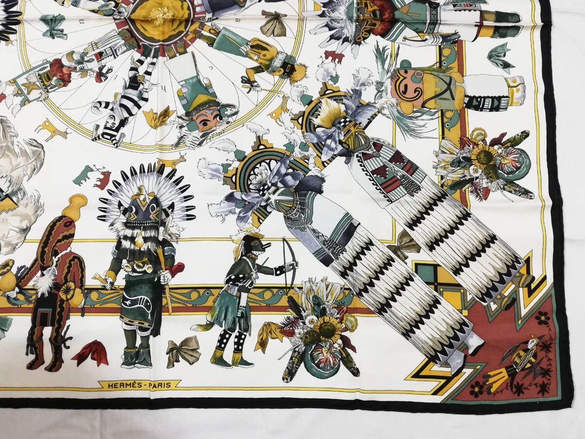 HERMES スカーフ カレ90 Kachinas インディアンの守り神 HERMES スカーフ カレ90 Kachinas インディアンの守り神