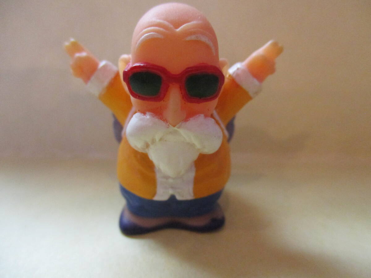 □D‐⑥ ドラゴンボール【亀仙人/Wピースのポーズ】ソフビ ミニ □D‐⑥ ドラゴンボール【亀仙人/Wピースのポーズ】ソフビ ミニ
