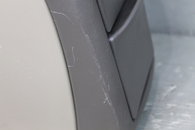 スバル レガシィ ランカスター6 3.0 D型 後期 (BHE BH5 BE) 純正 デュアルセンターコンソール ドリンクホルダー 92111AE030AD p037690_画像8