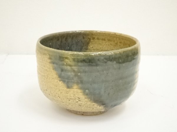 ys7048007; 京焼 宇野徹造 織部釉茶碗(共箱)【道】 ys7048007; 京焼 宇野徹造 織部釉茶碗(共箱)【道】