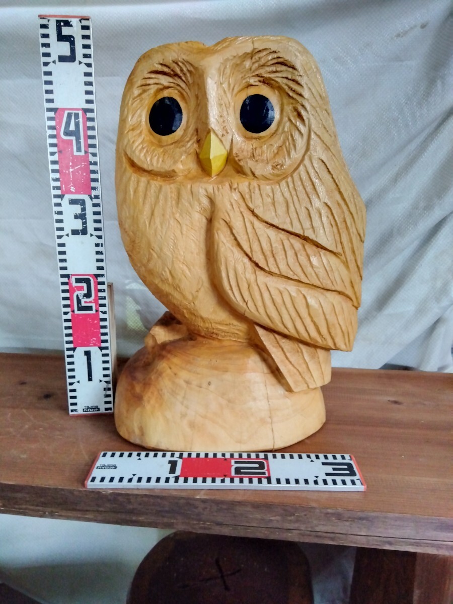 間伐材（杉）すぎで作製した自作のチェンソーアート作品（梟）ふくろう⑯　直径30㎝前後 　高さ47cm　重さ7㎏　おてがる配送１２０サイズ