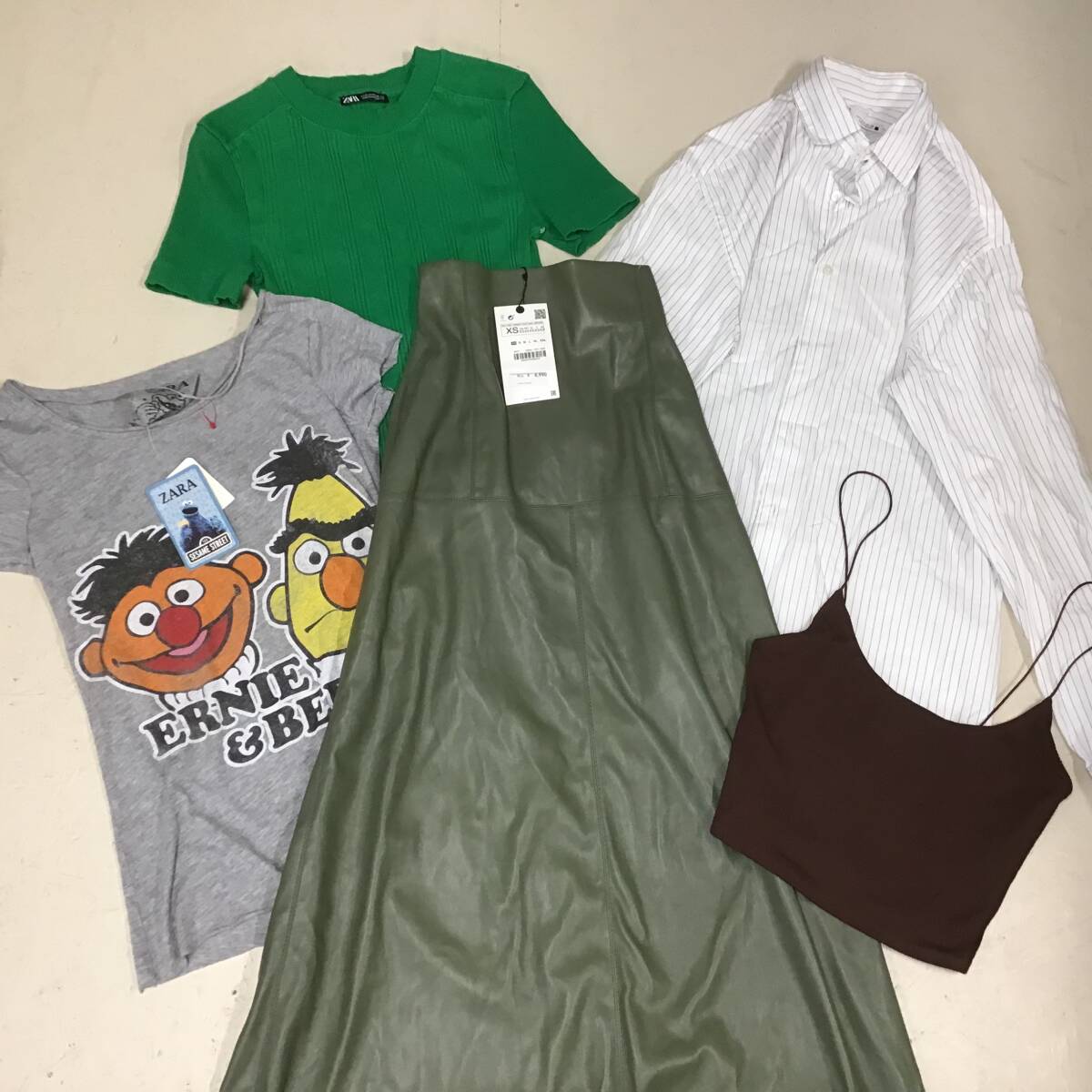 ZARAのみ レディース25点まとめ売り A157 ザラ ZARABASIC WOMAN TRF KNIT タグ付き多数あり☆ 0807(140)