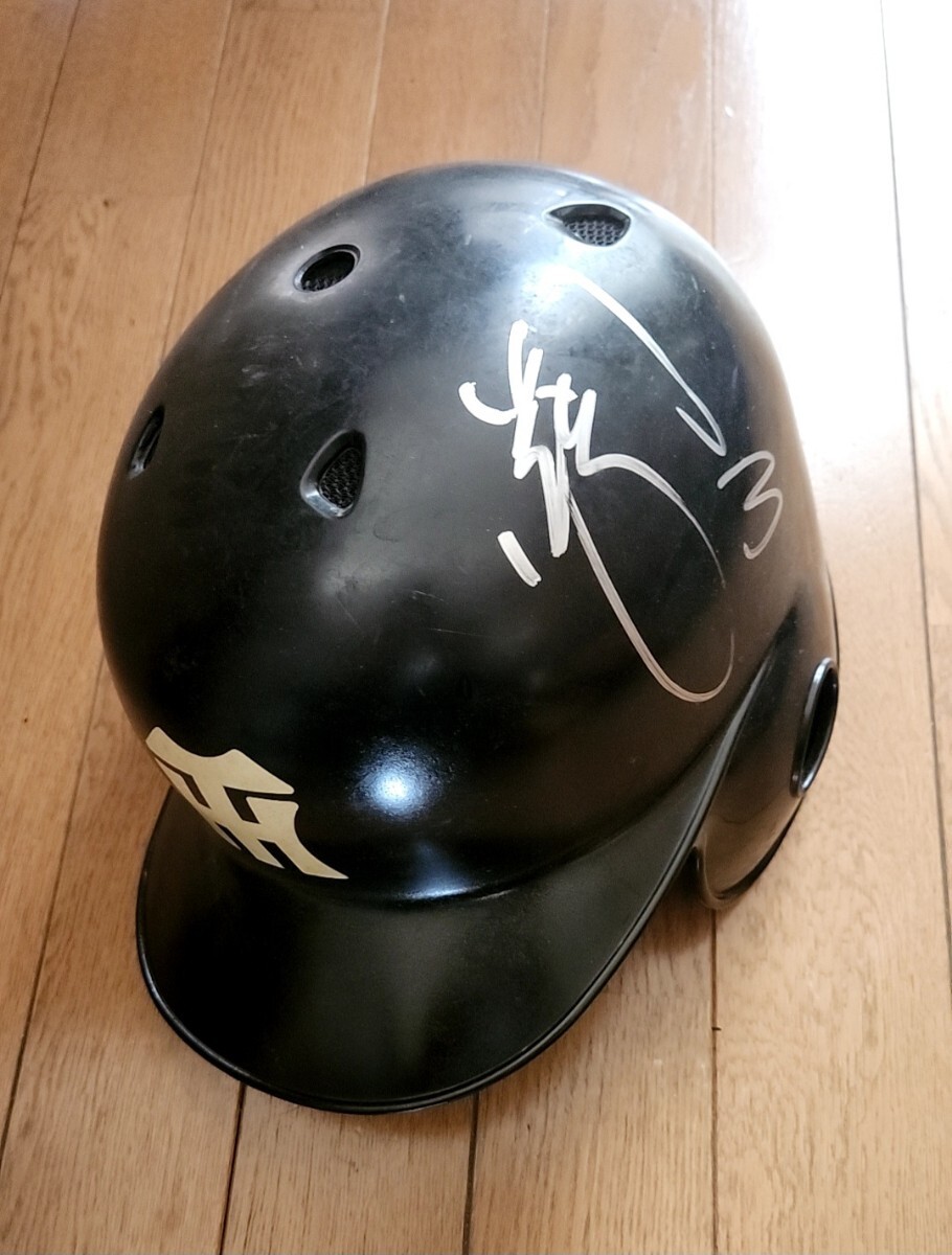 阪神タイガース 3 関本賢太郎選手 直筆サイン入り 実使用 阪神タイガース 3 関本賢太郎選手 直筆サイン入り 実使用