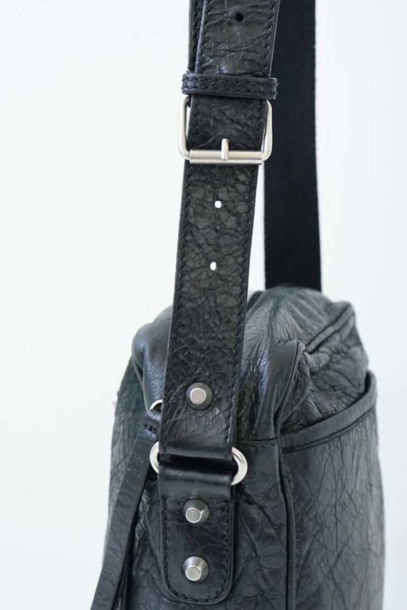 BALENCIAGA バレンシアガ レザーショルダーバッグ レザークロス BALENCIAGA バレンシアガ レザーショルダーバッグ レザークロス