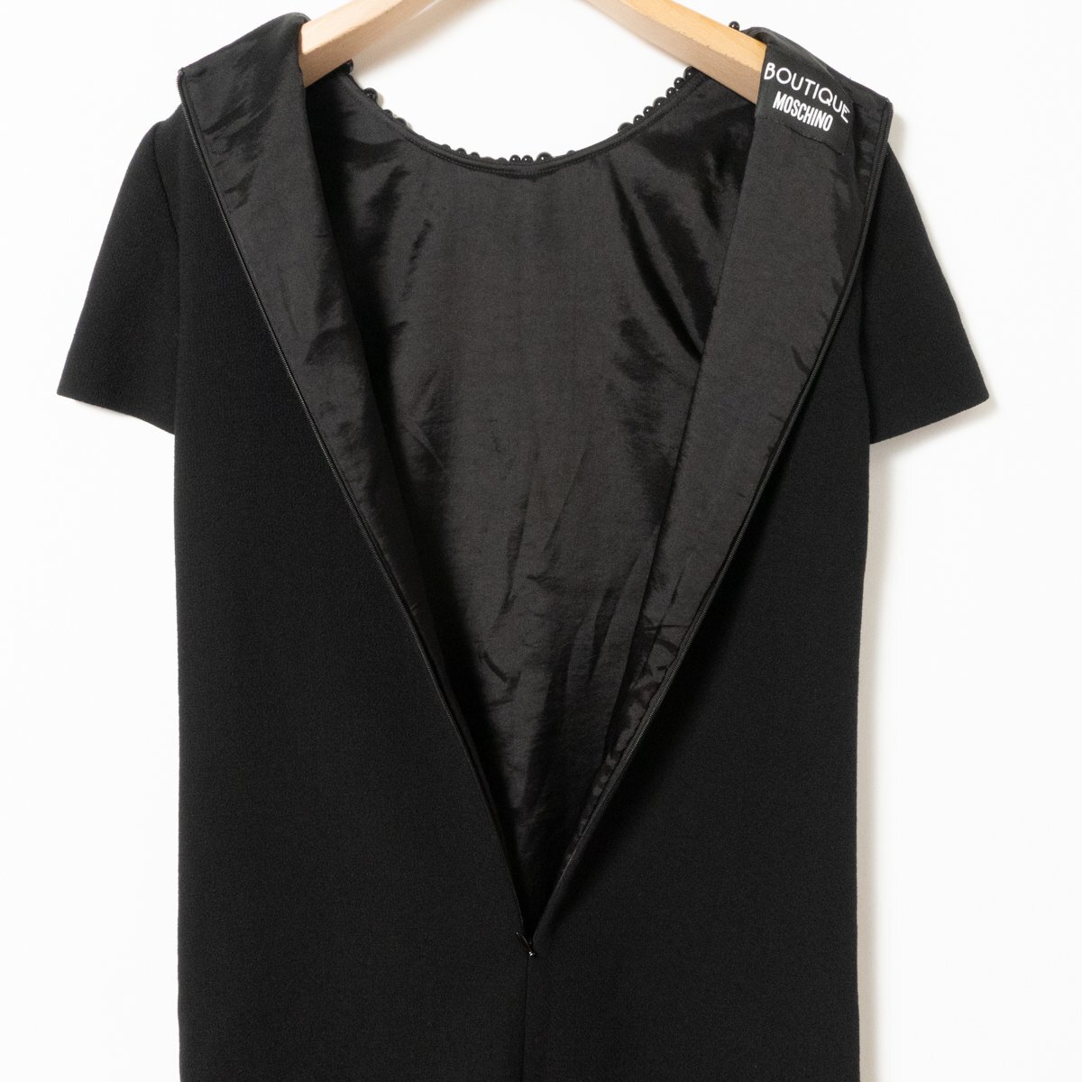 Boutique Moschino ブティックモスキーノ ビジュー付き Boutique Moschino ブティックモスキーノ ビジュー付き