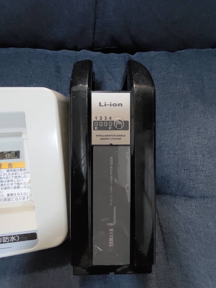 ヤマハ PASS バッテリーと充電器セット 中古品