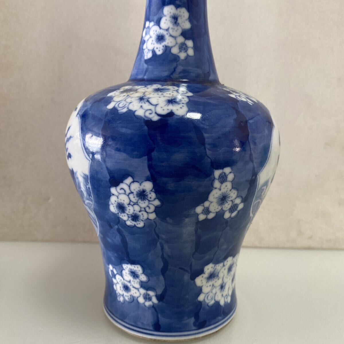 秘宝出品 清代官窯青花獣波文瓶・大清康熙年製銘 中国古玩古美術 秘宝出品 清代官窯青花獣波文瓶・大清康熙年製銘 中国古玩古美術