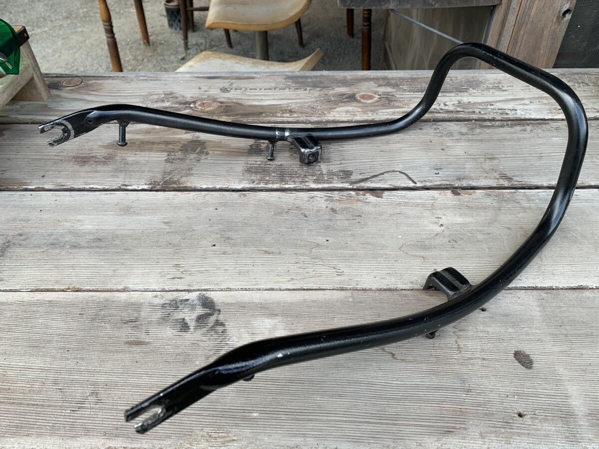 SR400 純正タンデムバー グラブバー ブラック 塗装 剥がれあり SR400 純正タンデムバー グラブバー ブラック 塗装 剥がれあり