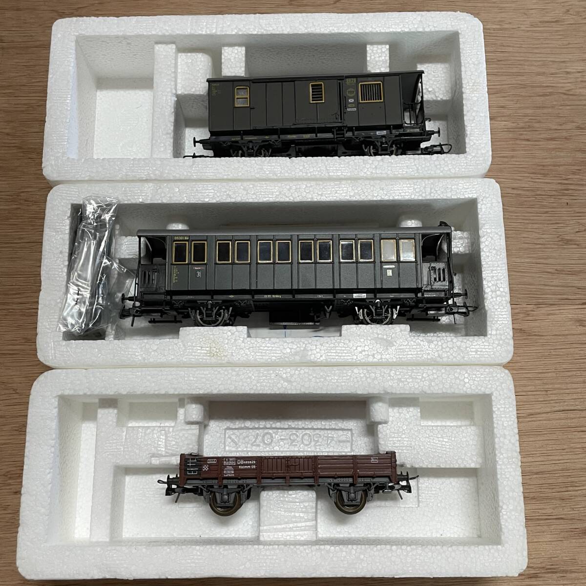 Roco HOゲージ 電気機関車 43405 ROCO ロコ 46011 44805 44824 海外車両 機関車 荷台 客室車 HO
