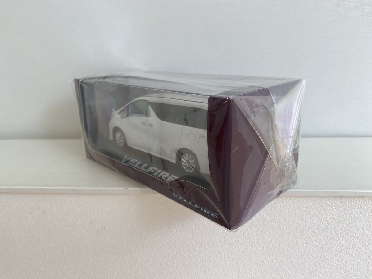 新着商品 送料込み トヨタ ヴェルファイア ZR 1/30 前期 VELLFIRE カラー 乗用車