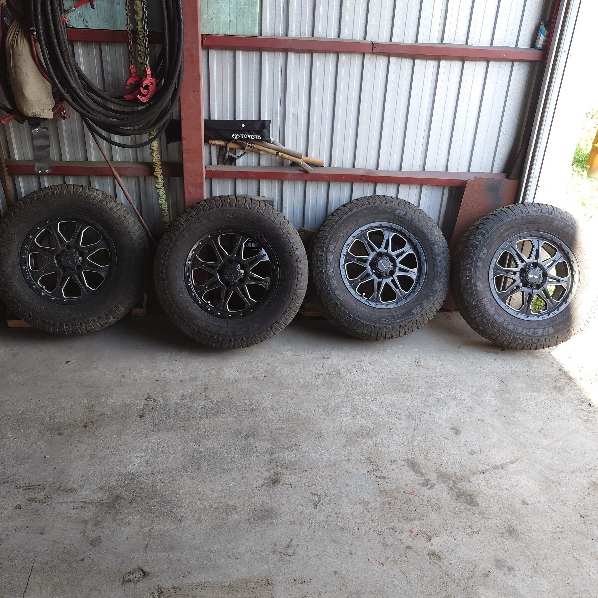 245/70R16 MKW アルミセット