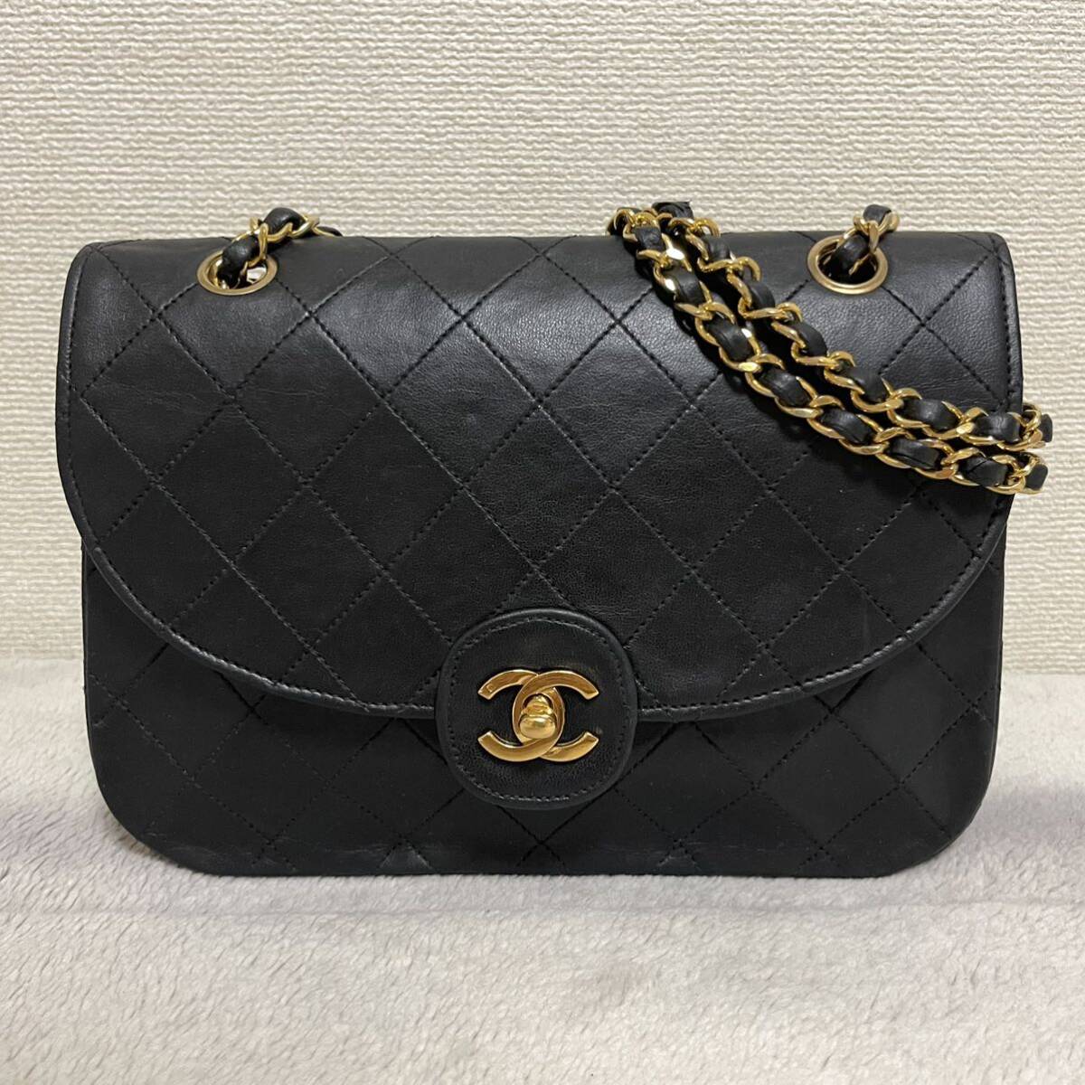 美品 シャネル マトラッセ チェーンショルダーバッグ ヴィンテージカーフ レッド 美品 シャネル マトラッセ チェーンショルダーバッグ ヴィンテージカーフ レッド