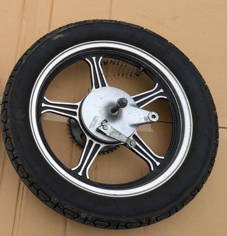 手渡しのみ スズキ GN125-2F 純正フロント、リアホイール 前後 GN125H 