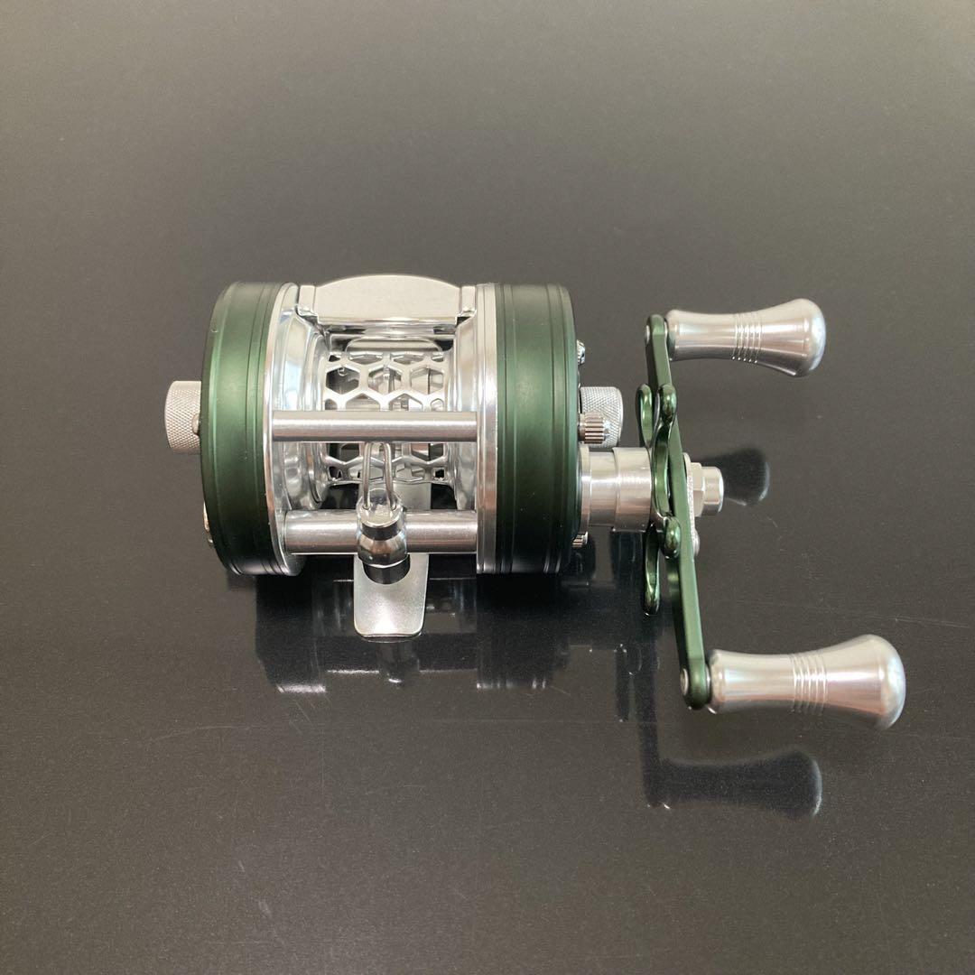新品】渓流ベイトリール 丸型リール トラウト用 シルバー 新品】渓流ベイトリール 丸型リール トラウト用 シルバー