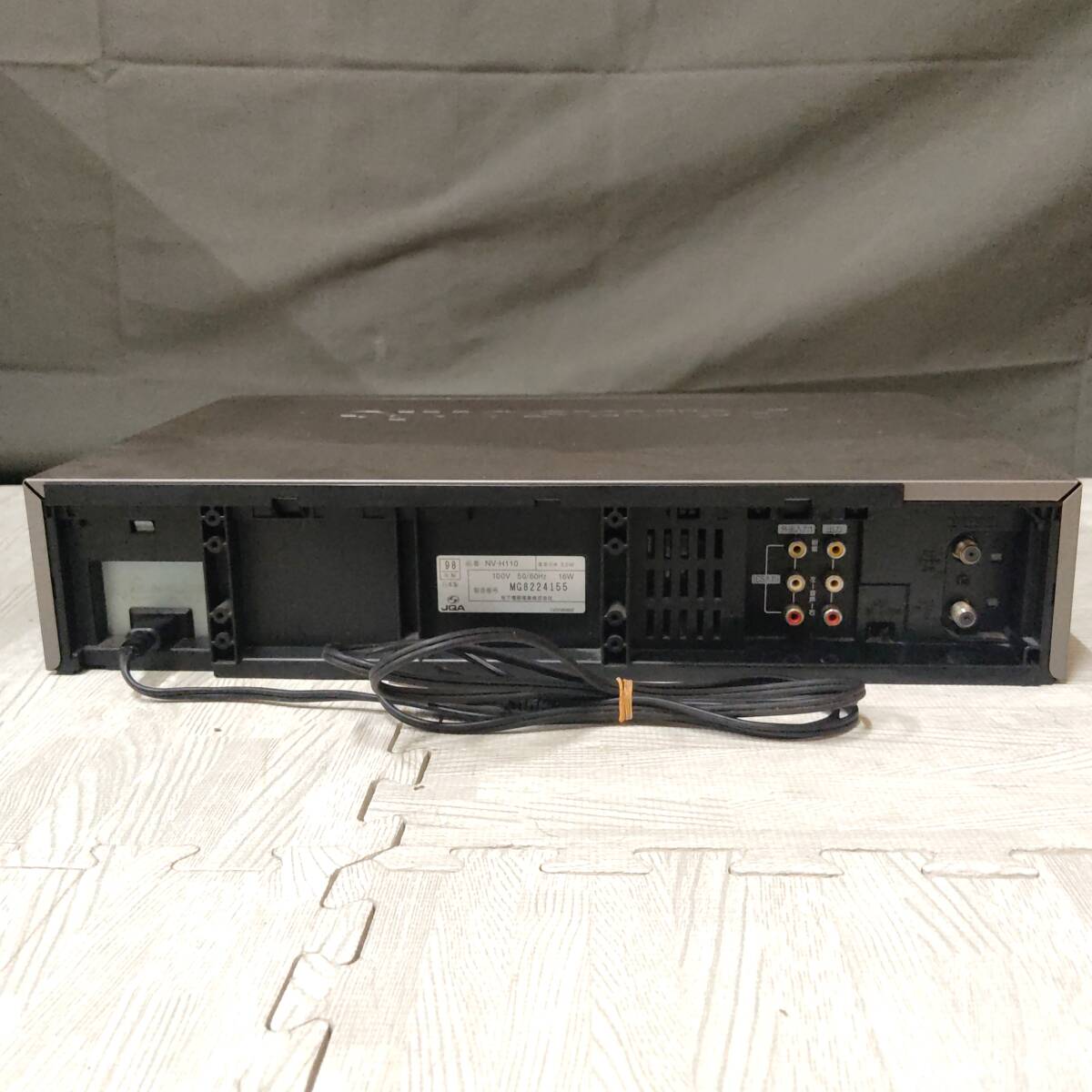 Panasonic NV-H110 VHS ビデオデッキ Hi-Fi 360倍/簡単予約/CM Panasonic NV-H110 VHS ビデオデッキ Hi-Fi 360倍/簡単予約/CM