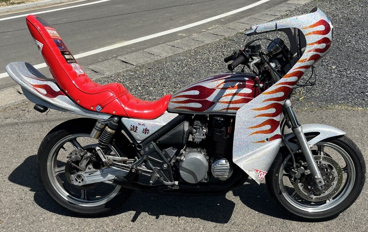 ゼファー400 三段シート 値下げ中|パーツ ゼファー400 三段シート 値下げ中|パーツ