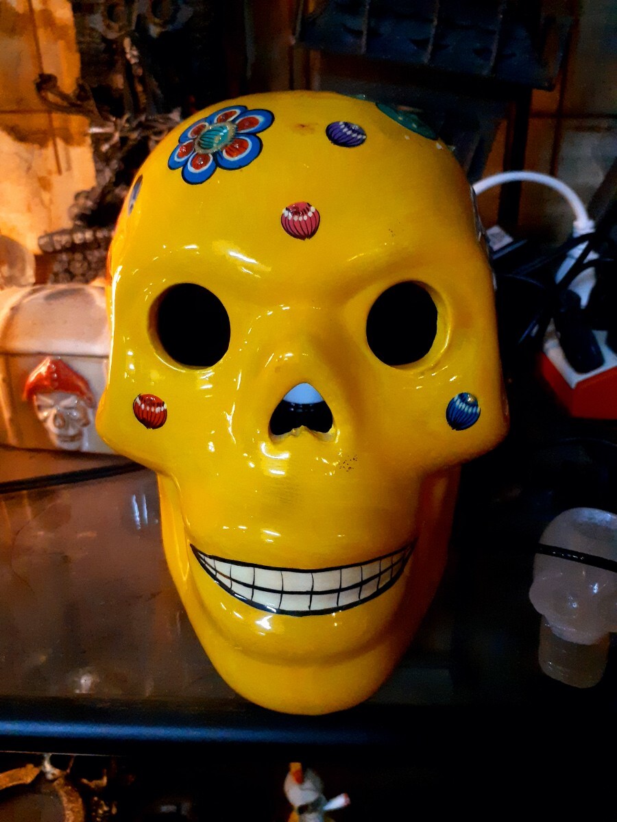 アメリカン雑貨ホラーハロウィンスタイル陶器製カラベラランプ アメリカン雑貨ホラーハロウィンスタイル陶器製カラベラランプ