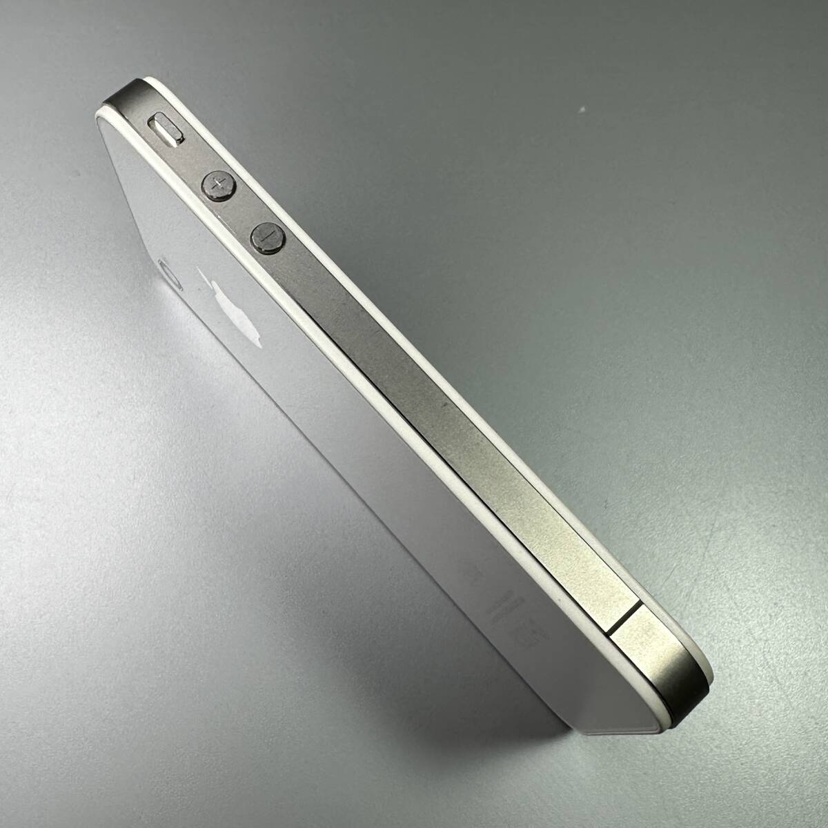 ジャンク扱い 訳あり iPhone4 16GB ホワイト 外観良品 SIMロック ジャンク扱い 訳あり iPhone4 16GB ホワイト 外観良品 SIMロック