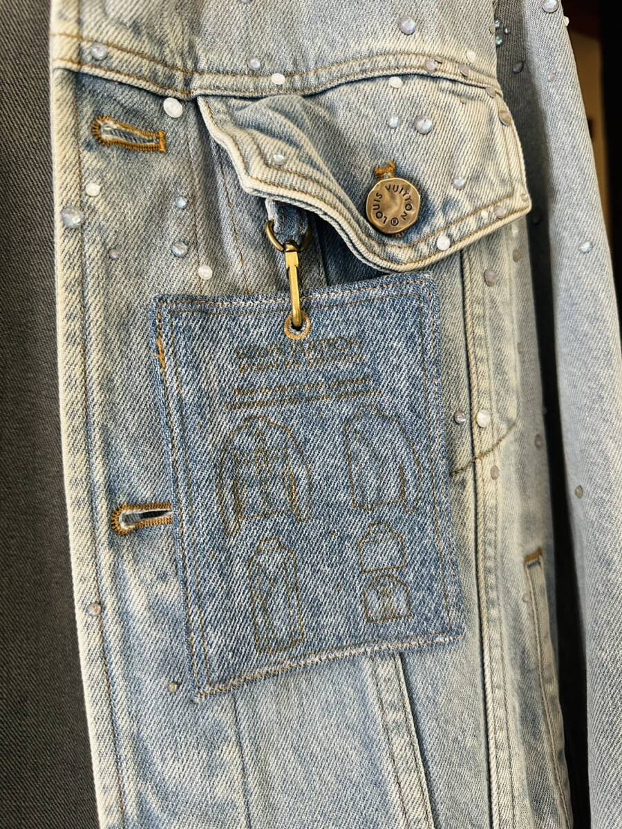 68万特注クリスタル製】LOUIS VUITTON スワロフスキー 装飾 68万特注クリスタル製】LOUIS VUITTON スワロフスキー 装飾